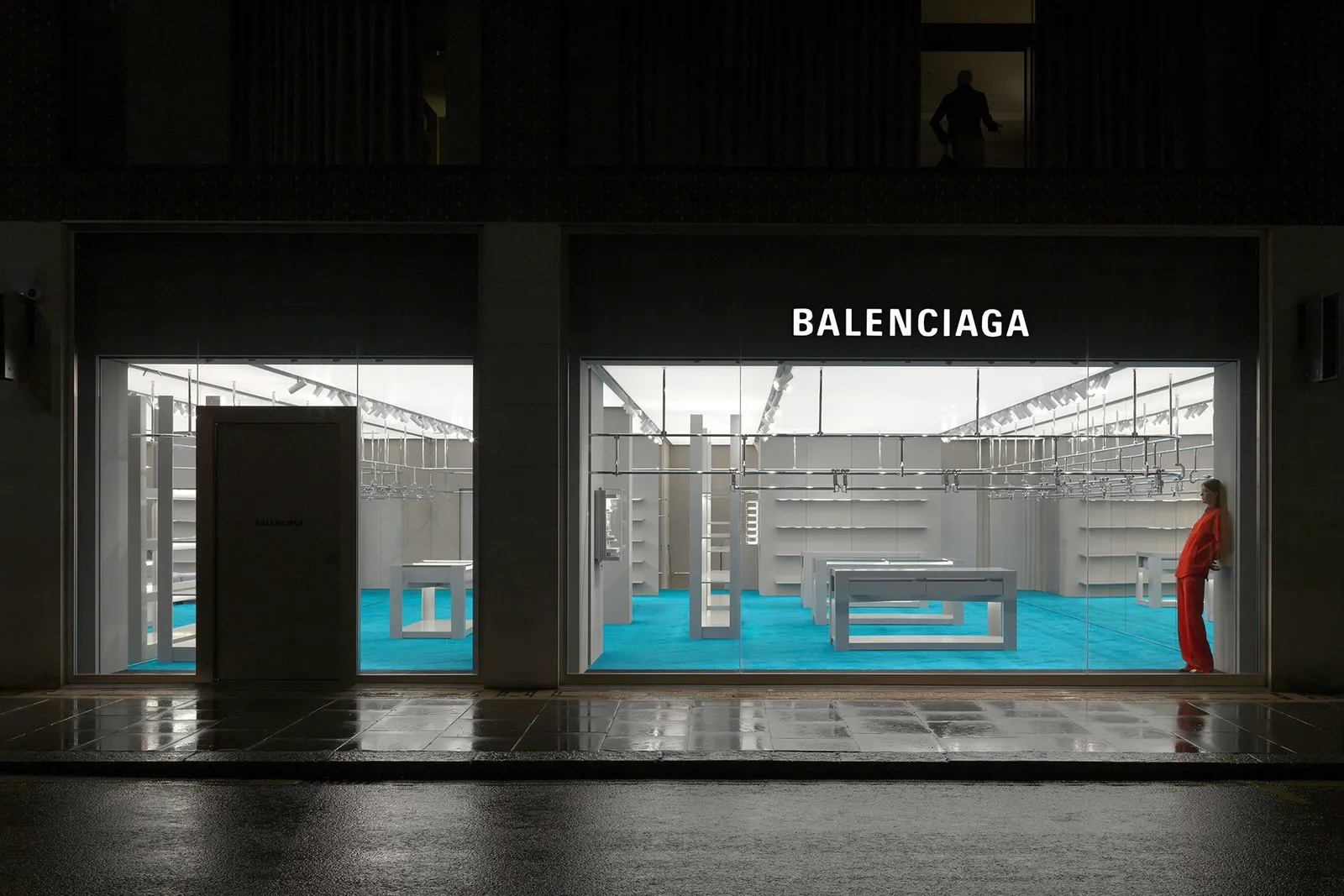 BALENCIAGA
